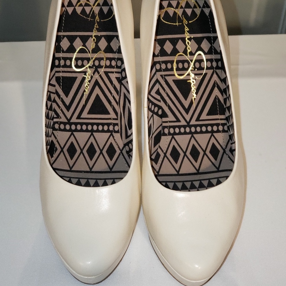 Jessica Simpson Leather high heel